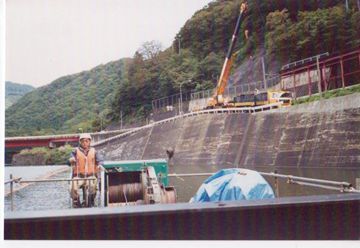 水上運搬中02
